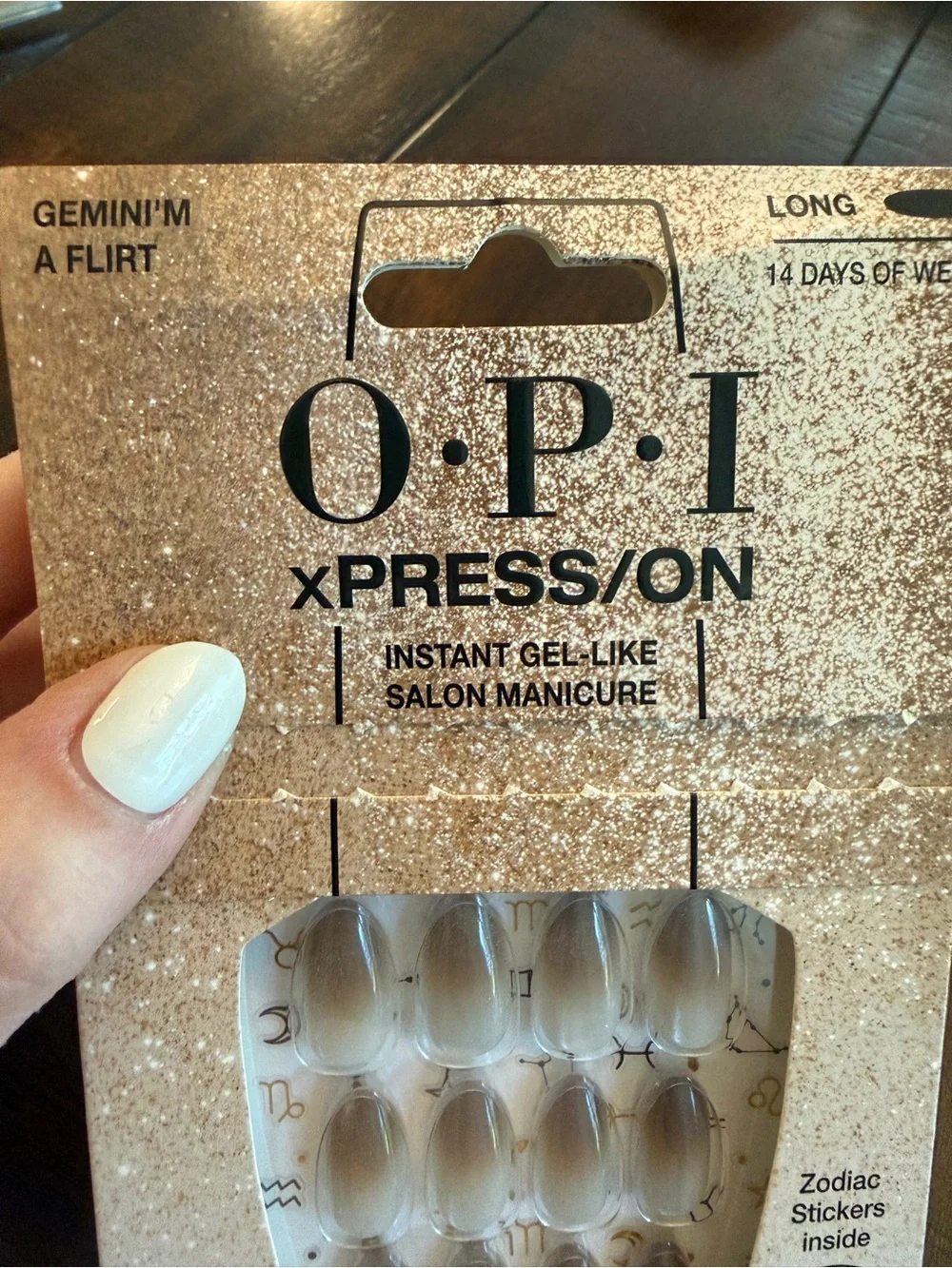 OPI xPRESS/ON Press-On Nails in Shimmery Gold